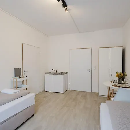 Primestay Appartementhaus - Für Lang Und Kurzzeitaufenthalte Habitación en casa particular