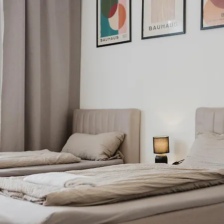 Primestay Appartementhaus - Fuer Lang Und Kurzzeitaufenthalte Homestay