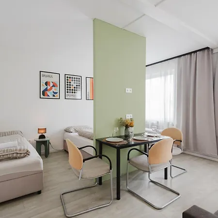 Primestay Appartementhaus - Für Lang Und Kurzzeitaufenthalte Habitación en casa particular *