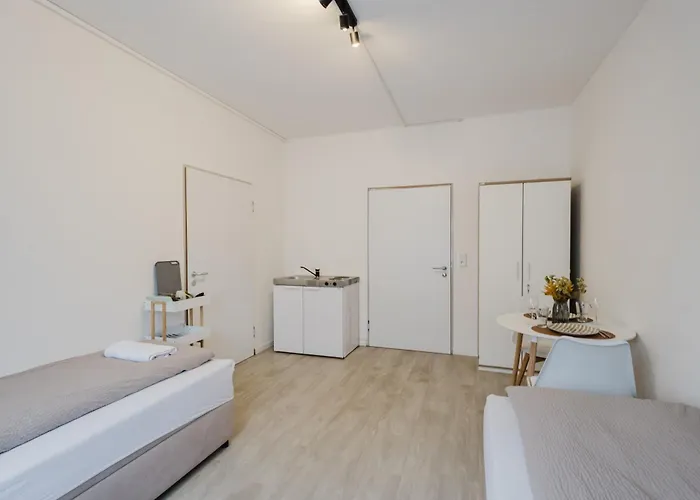 Primestay Appartementhaus - Fuer Lang Und Kurzzeitaufenthalte Проживание в семье