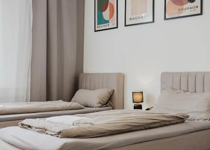 Primestay Appartementhaus - Fuer Lang Und Kurzzeitaufenthalte Проживание в семье