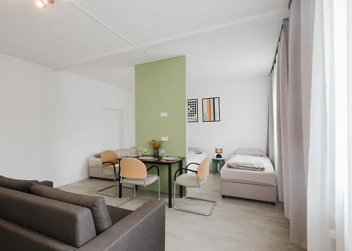 Primestay Appartementhaus - Fuer Lang Und Kurzzeitaufenthalte Проживание в семье *