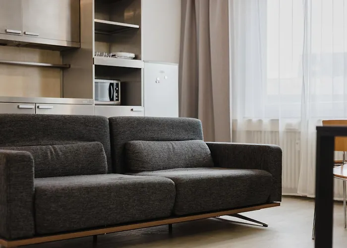 Primestay Appartementhaus - Fuer Lang Und Kurzzeitaufenthalte Проживание в семье *